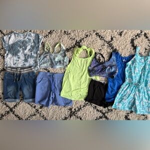 Kids mini bundle Size 7/8, 8